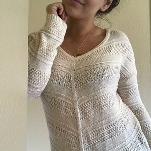 Creme sweater